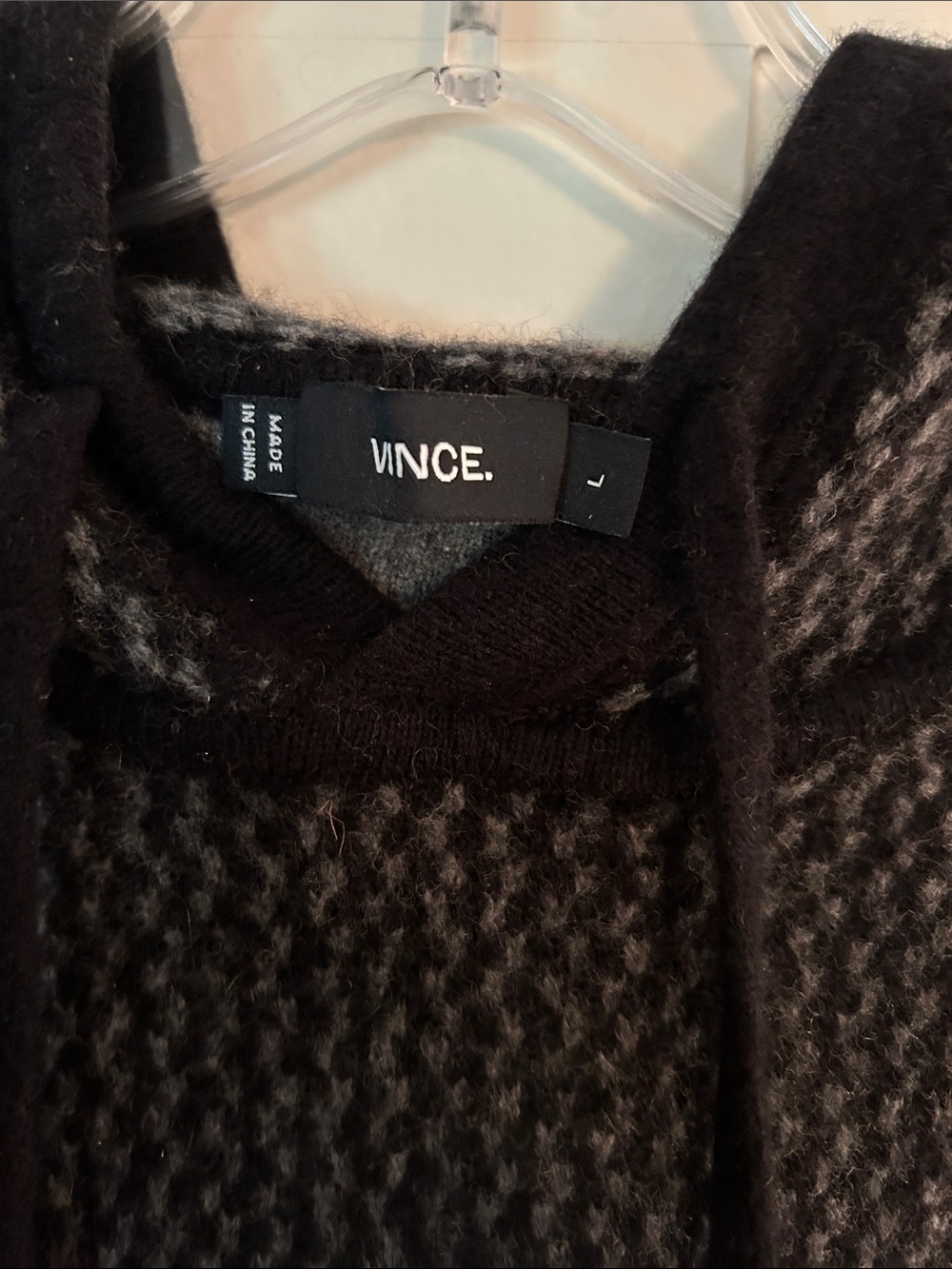 Vince wool and cashmere sweater hoodie. - Picture 2 of 4